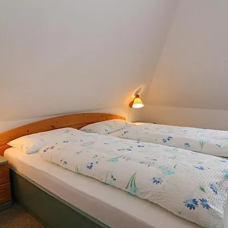 Appartement Haus Graepel App 4 *